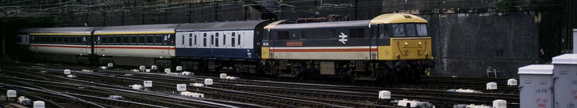 86246 approaches London Euston 15th September 1987