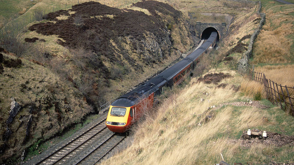 43104 at Birkett Tunnel South