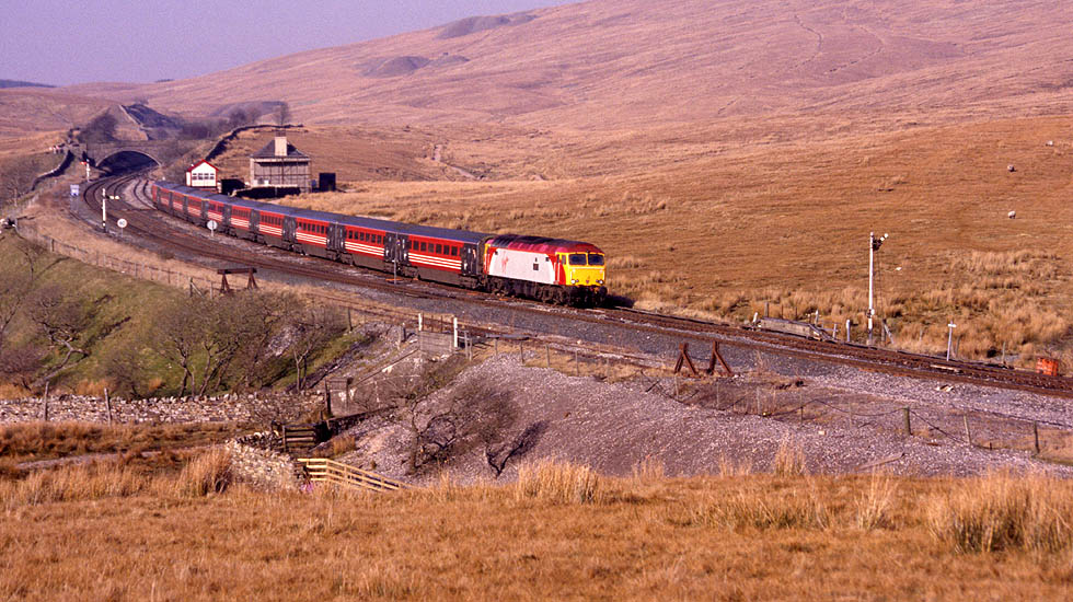 57304 [Gordon Tracy] at Blea Moor