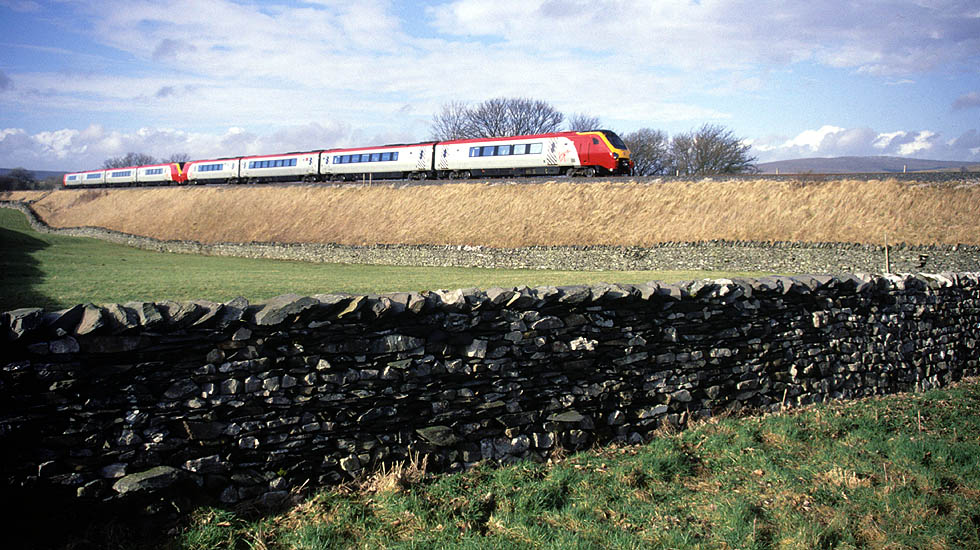 220011+220023 at Selside