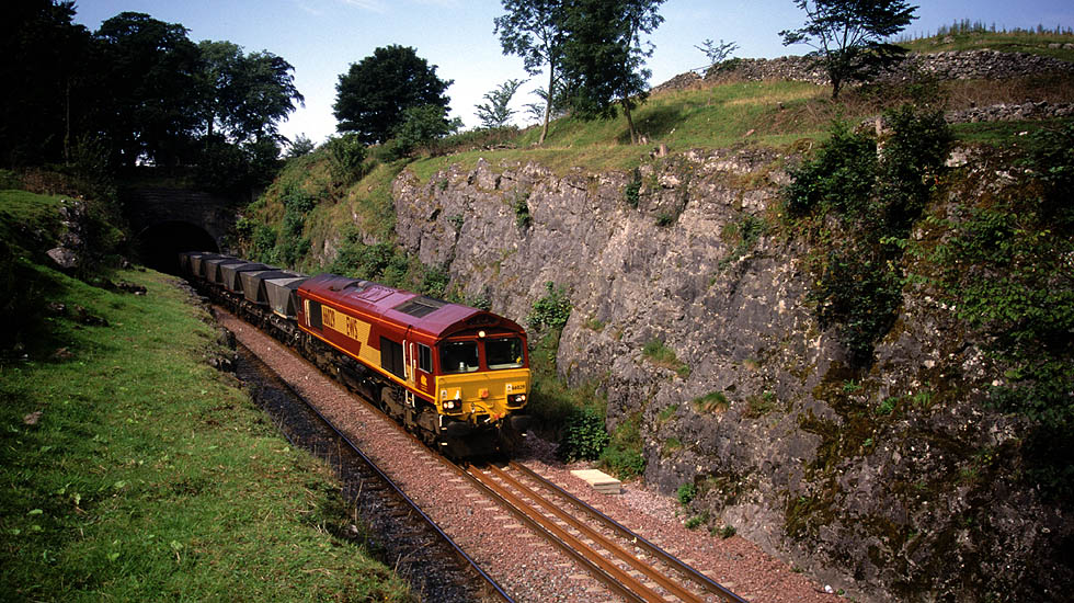 66029 at Stainforth Tunnel south